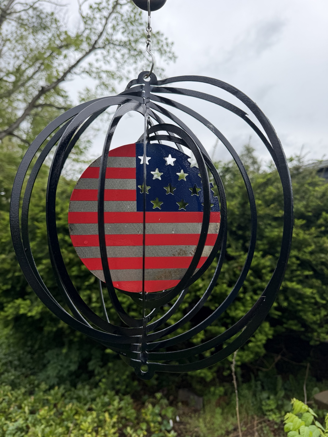 American flag hanging metal spinner